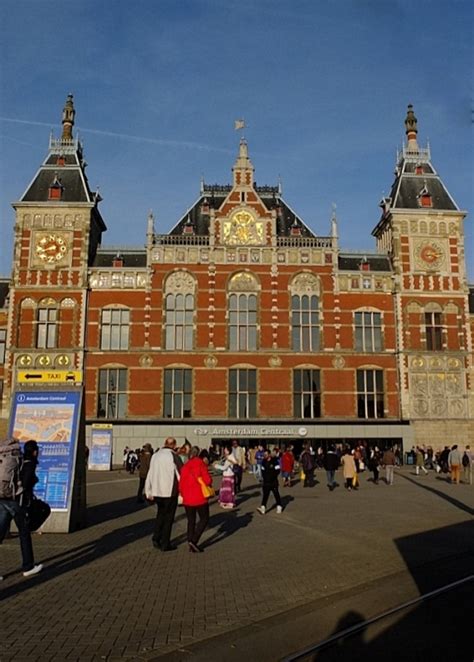where is central amsterdam|Amsterdam Centraal station .